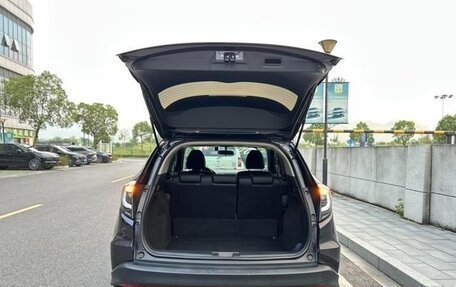 Honda Vezel, 2022 год, 1 300 000 рублей, 7 фотография