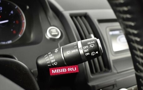 Land Rover Freelander II рестайлинг 2, 2013 год, 1 881 000 рублей, 18 фотография