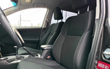 Toyota RAV4, 2015 год, 1 878 000 рублей, 13 фотография