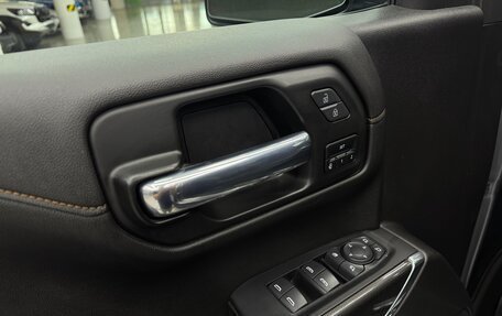 GMC Sierra, 2021 год, 6 000 000 рублей, 6 фотография