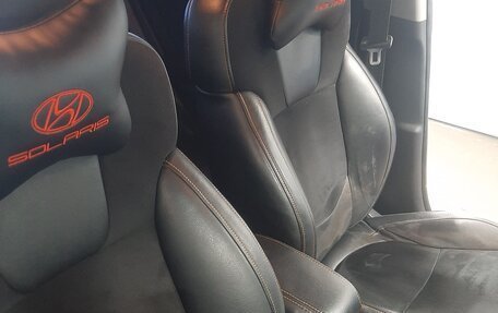 Hyundai Solaris II рестайлинг, 2015 год, 750 000 рублей, 20 фотография