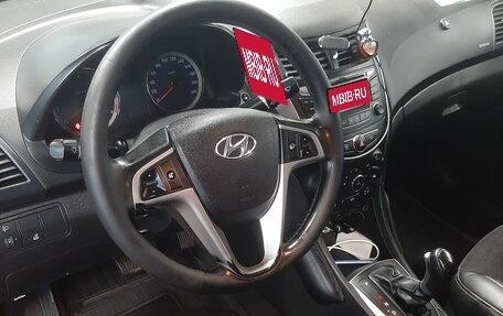 Hyundai Solaris II рестайлинг, 2015 год, 750 000 рублей, 16 фотография