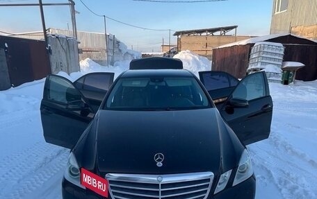 Mercedes-Benz E-Класс, 2011 год, 1 500 000 рублей, 4 фотография