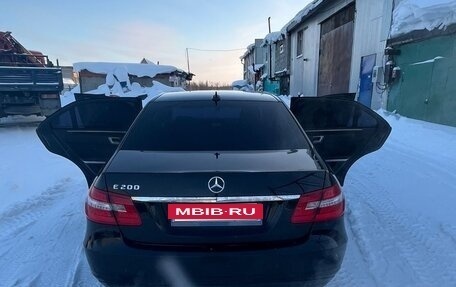 Mercedes-Benz E-Класс, 2011 год, 1 500 000 рублей, 2 фотография