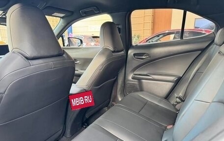 Lexus UX I, 2021 год, 2 425 000 рублей, 15 фотография