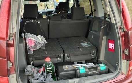 Toyota ISis I, 2009 год, 1 400 000 рублей, 9 фотография