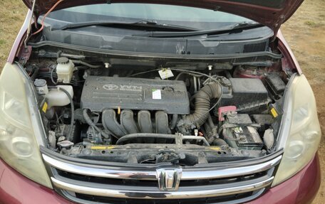 Toyota ISis I, 2009 год, 1 400 000 рублей, 31 фотография