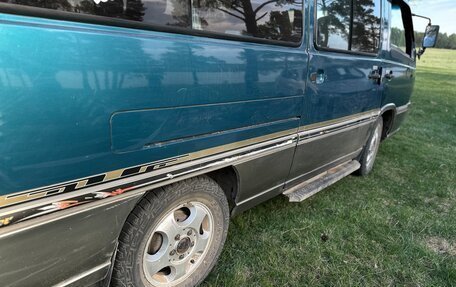 SsangYong Istana, 1996 год, 750 000 рублей, 9 фотография