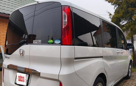 Honda Stepwgn IV, 2021 год, 2 250 008 рублей, 3 фотография