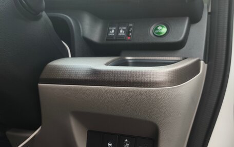 Honda Stepwgn IV, 2021 год, 2 250 008 рублей, 13 фотография
