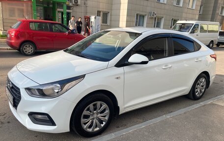 Hyundai Solaris II рестайлинг, 2017 год, 1 199 000 рублей, 2 фотография