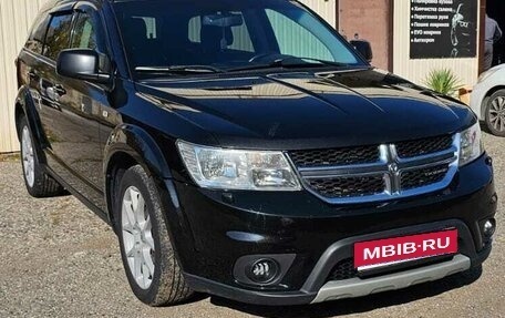 Dodge Journey I, 2011 год, 1 400 000 рублей, 2 фотография