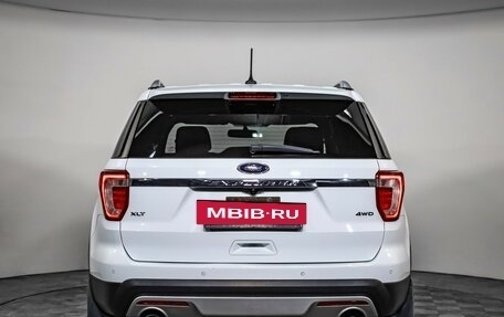 Ford Explorer VI, 2017 год, 2 999 000 рублей, 6 фотография