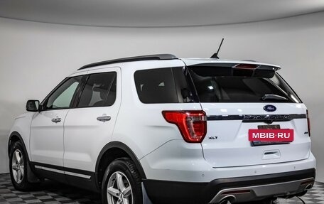 Ford Explorer VI, 2017 год, 2 999 000 рублей, 7 фотография