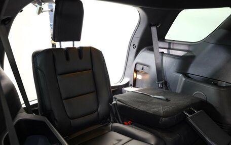 Ford Explorer VI, 2017 год, 2 999 000 рублей, 29 фотография