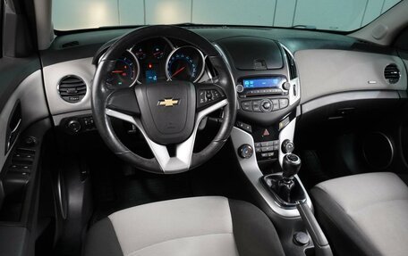 Chevrolet Cruze II, 2014 год, 929 000 рублей, 6 фотография