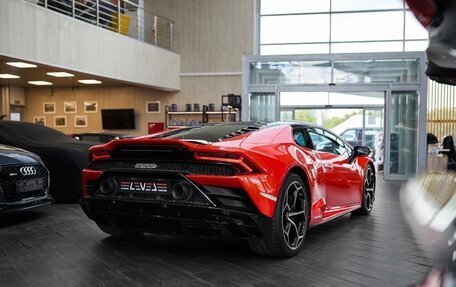 Lamborghini Huracán, 2019 год, 17 500 000 рублей, 4 фотография