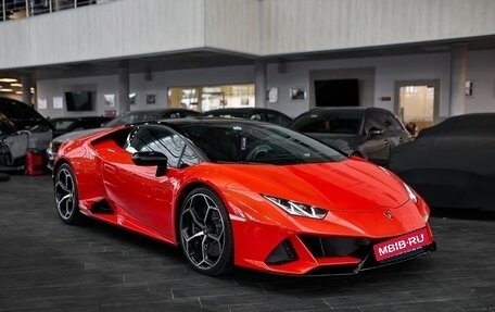 Lamborghini Huracán, 2019 год, 17 500 000 рублей, 3 фотография