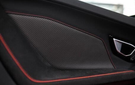 Lamborghini Huracán, 2019 год, 17 500 000 рублей, 12 фотография