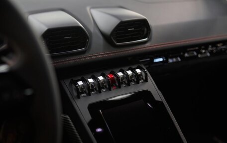 Lamborghini Huracán, 2019 год, 17 500 000 рублей, 16 фотография