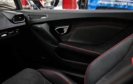 Lamborghini Huracán, 2019 год, 17 500 000 рублей, 13 фотография