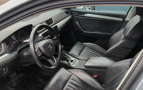 Skoda Superb III рестайлинг, 2019 год, 1 880 000 рублей, 6 фотография