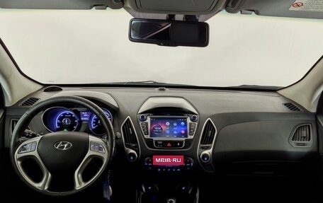 Hyundai ix35 I рестайлинг, 2010 год, 1 050 000 рублей, 10 фотография