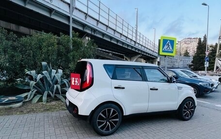 KIA Soul II рестайлинг, 2018 год, 1 690 000 рублей, 3 фотография
