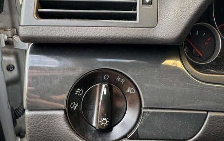 Audi A4, 2003 год, 620 000 рублей, 11 фотография