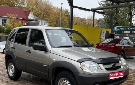 Chevrolet Niva I рестайлинг, 2011 год, 465 000 рублей, 2 фотография