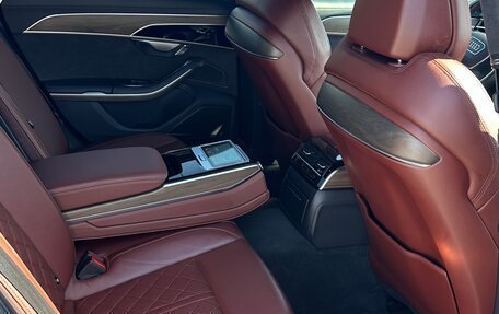 Audi A8, 2018 год, 4 590 000 рублей, 7 фотография