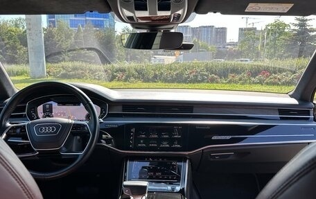 Audi A8, 2018 год, 4 590 000 рублей, 9 фотография