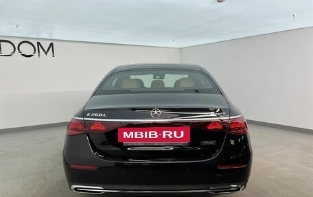 Mercedes-Benz E-Класс, 2025 год, 8 990 000 рублей, 4 фотография