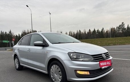 Volkswagen Polo VI (EU Market), 2017 год, 715 000 рублей, 2 фотография