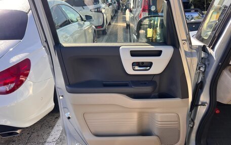 Honda N-BOX II, 2018 год, 575 000 рублей, 28 фотография