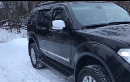 Nissan Pathfinder, 2011 год, 1 750 000 рублей, 2 фотография