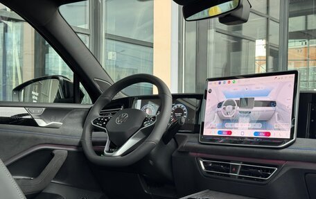 Volkswagen Tiguan, 2025 год, 4 950 000 рублей, 9 фотография