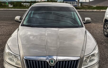 Skoda Octavia, 2010 год, 695 000 рублей, 1 фотография