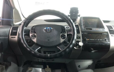 Toyota Prius, 2008 год, 820 000 рублей, 16 фотография