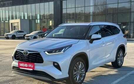 Toyota Highlander, 2025 год, 6 997 000 рублей, 3 фотография