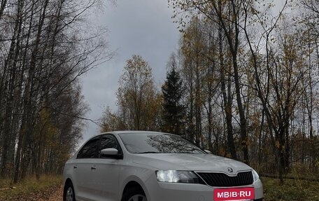 Skoda Rapid I, 2019 год, 1 220 000 рублей, 2 фотография