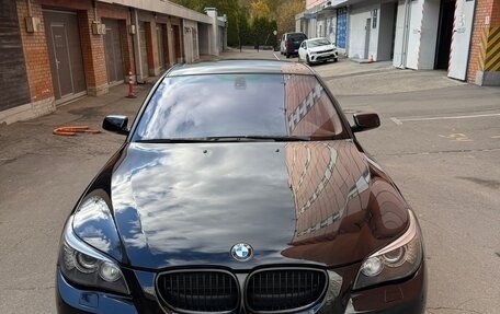 BMW 5 серия, 2004 год, 1 490 000 рублей, 7 фотография