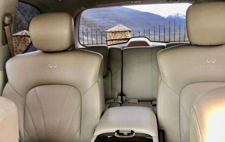 Infiniti QX56, 2010 год, 1 800 000 рублей, 2 фотография