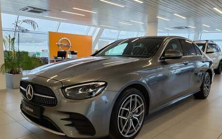 Mercedes-Benz E-Класс, 2020 год, 4 200 000 рублей, 1 фотография