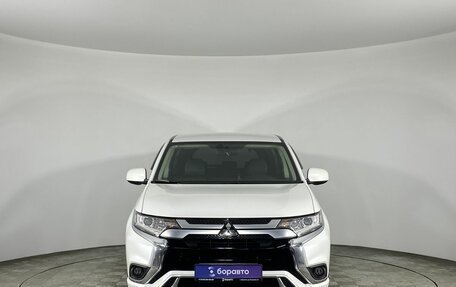 Mitsubishi Outlander III рестайлинг 3, 2022 год, 2 450 000 рублей, 3 фотография