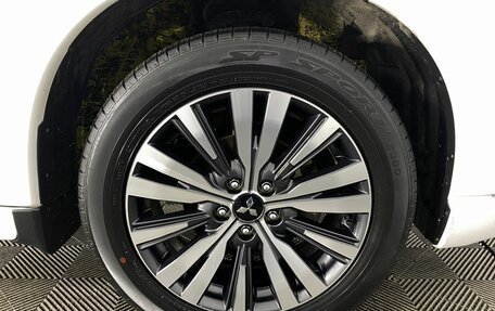 Mitsubishi Outlander III рестайлинг 3, 2022 год, 2 450 000 рублей, 21 фотография