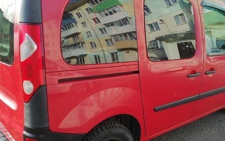 Renault Kangoo II рестайлинг, 2011 год, 850 000 рублей, 15 фотография