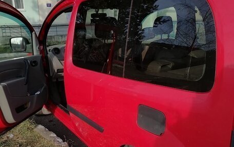 Renault Kangoo II рестайлинг, 2011 год, 850 000 рублей, 16 фотография