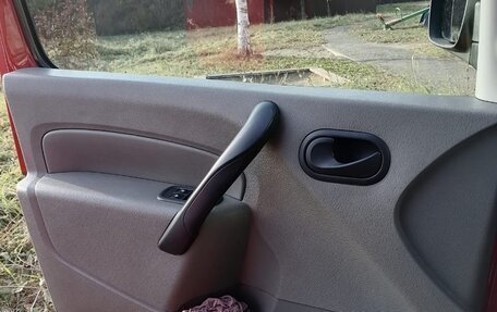 Renault Kangoo II рестайлинг, 2011 год, 850 000 рублей, 31 фотография