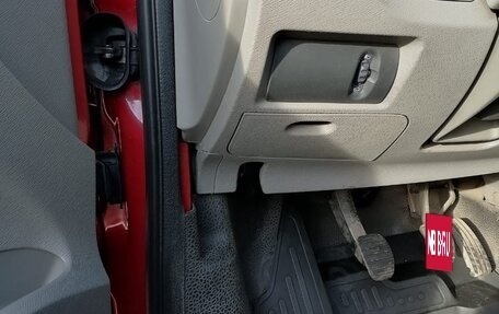 Renault Kangoo II рестайлинг, 2011 год, 850 000 рублей, 21 фотография